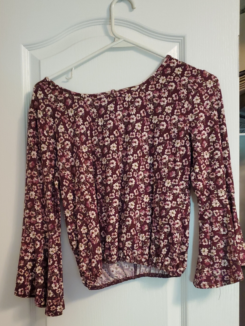 Floral Off-Shoulder Long-Sleeve Top in Plum